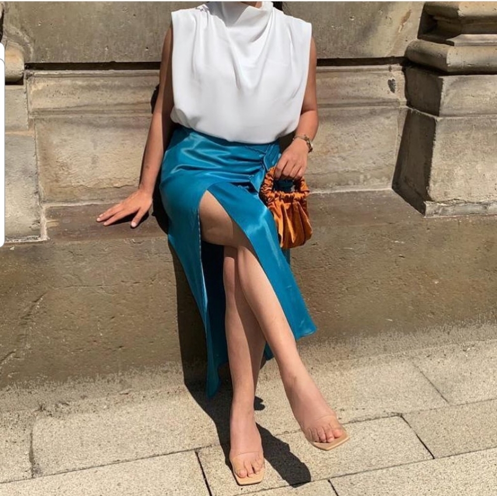 🎈 RESTOCK! Zara Satin skirt with knot - Picture 13 of 16